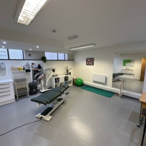 commercial floor fitting Dorridge Chiropractic Clinic - an FLR Case Study